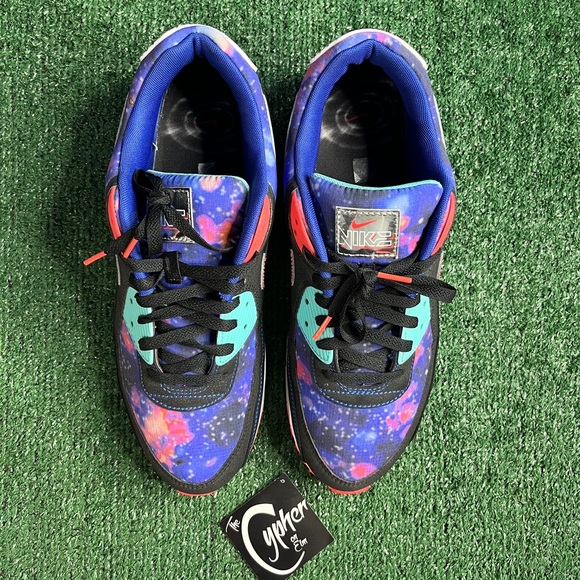 Nike Air Max 90 ‘Supernova 2020’ - Picture 3 of 6